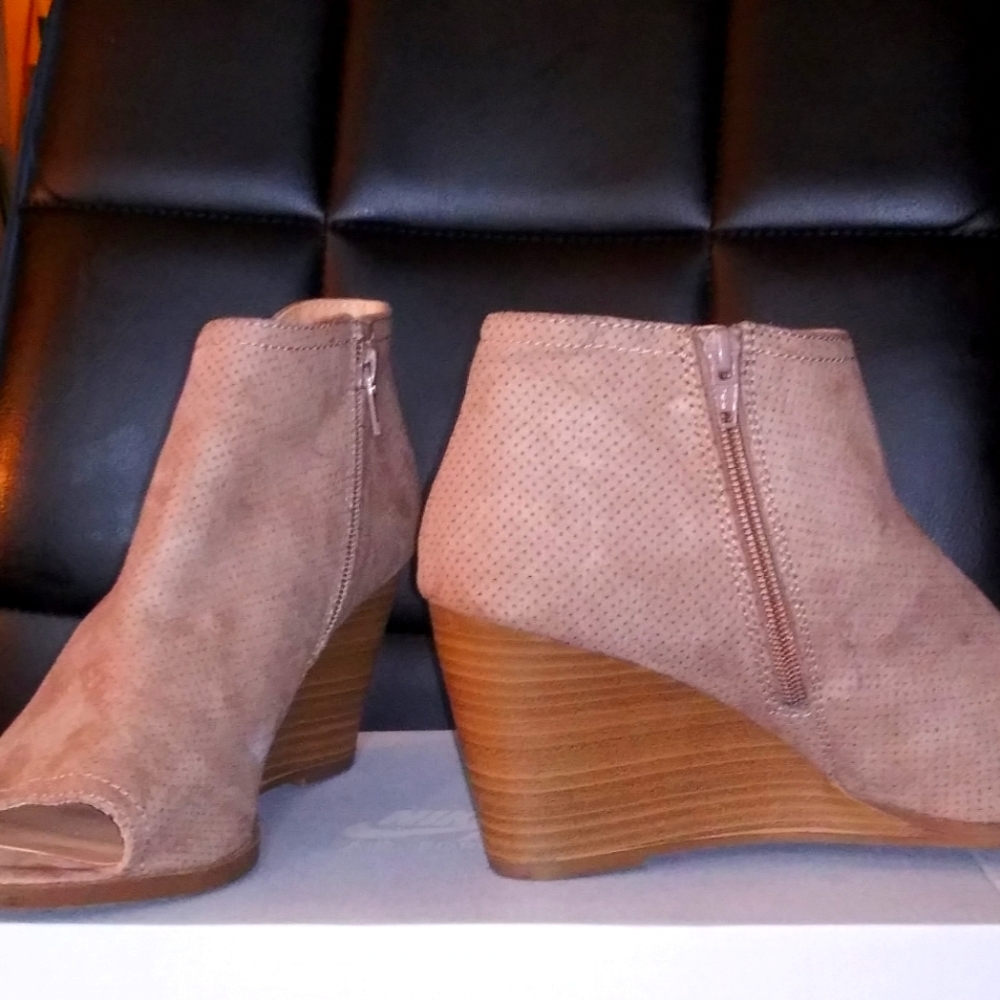 Time and tru wedges memory foam